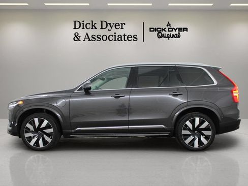 Used 2023 Volvo XC90 T8 Ultimate w/ Protection Package Premier AWD/4WD image 15