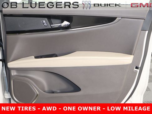 Used 2022 Lincoln Nautilus Reserve image 19