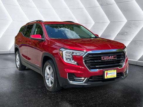 Used 2024 GMC Terrain SLE w/ Driver Convenience Package AWD/4WD image 25