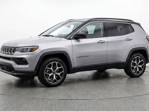 Used 2025 Jeep Compass Limited AWD/4WD image 3
