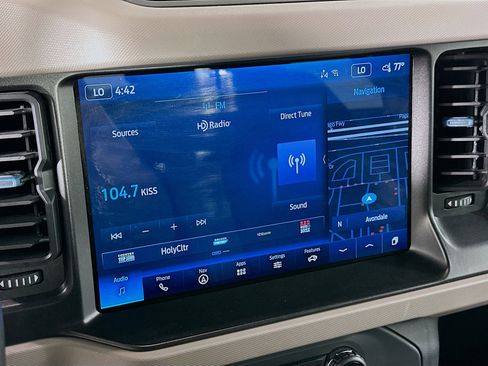 Used 2022 Ford Bronco Wildtrak image 21