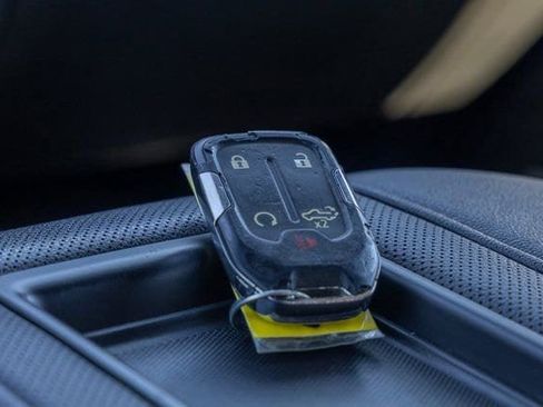 Used 2022 GMC Sierra 3500 AT4 w/ AT4 Premium Plus Package image 23