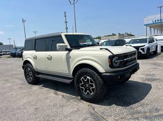 Used 2025 Ford Bronco Outer Banks AWD/4WD video 1