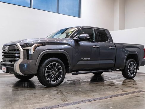 Certified 2022 Toyota Tundra Limited w/ Power Package AWD/4WD image 3