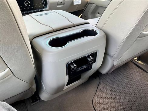 New 2026 GMC Yukon Denali AWD/4WD image 18