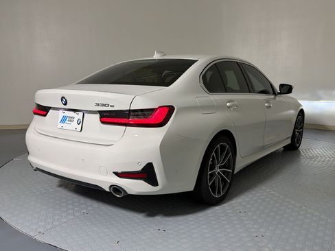 Used 2021 BMW 330e w/ Premium Package RWD image 9