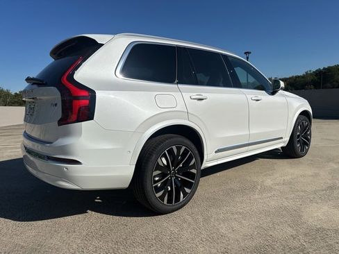 New 2026 Volvo XC90 B6 Plus w/ Protection Package Premier image 7