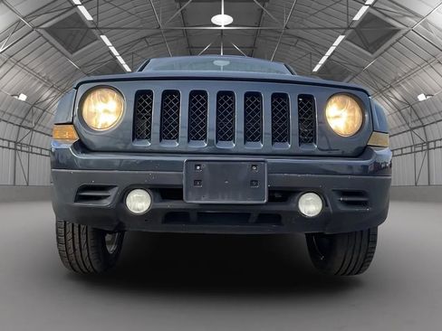 Used 2014 Jeep Patriot Sport w/ Power Value Group image 9
