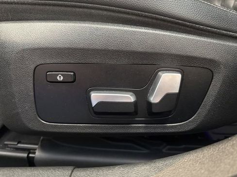 Used 2019 BMW 330i xDrive 330i xDrive w/ Driving Assistance Package image 26