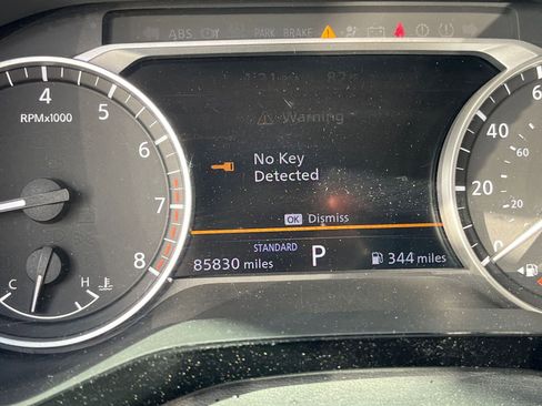 Used 2022 Nissan Pathfinder SV image 42