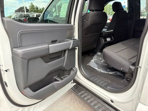 New 2026 Ford F150 XLT w/ XLT Black Appearance Package AWD/4WD image 10