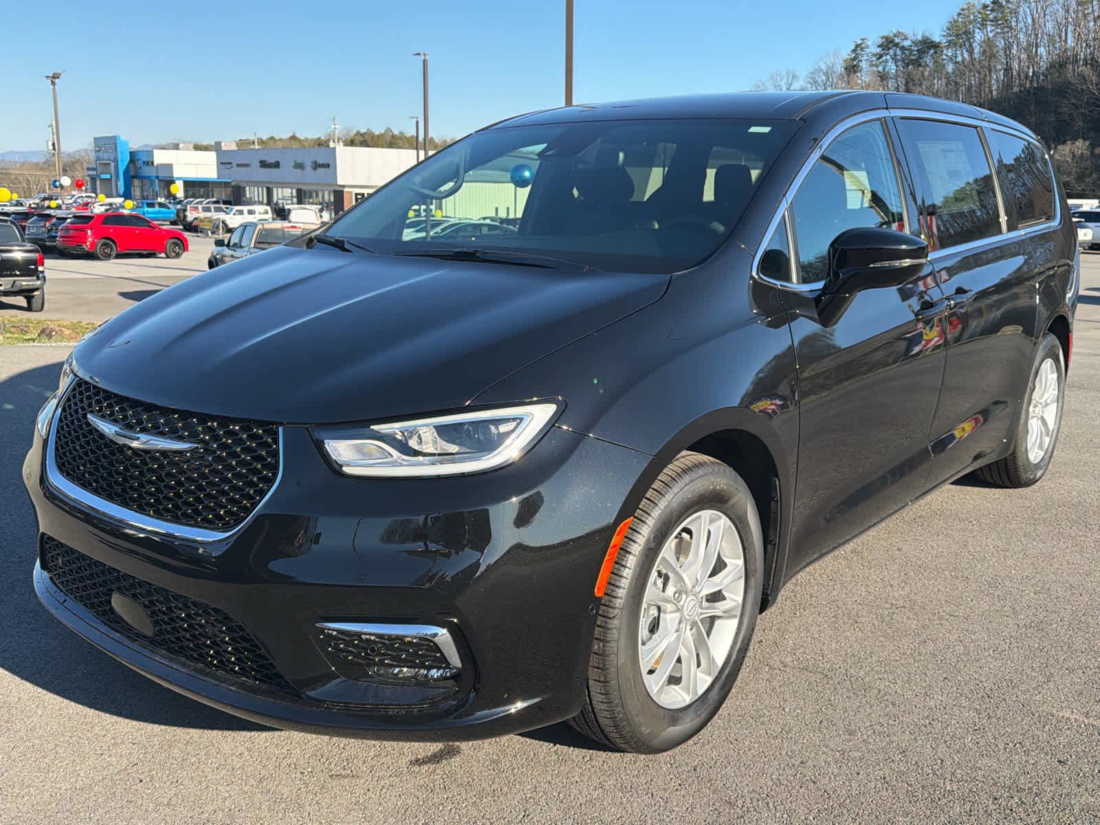New 2026 Chrysler Pacifica Select FWD image 1