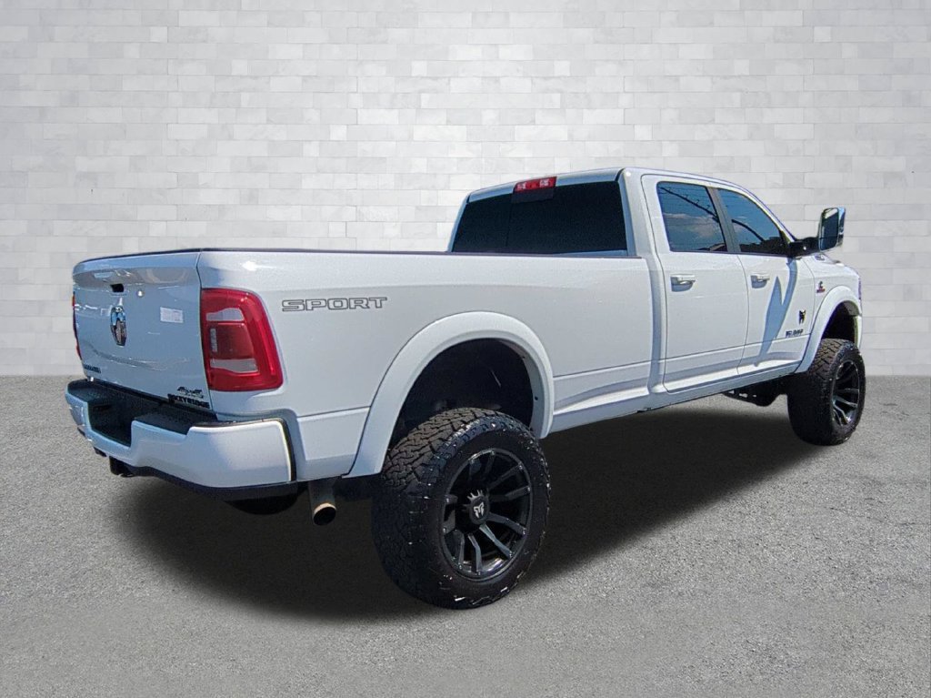 Used 2022 RAM 3500 Laramie AWD/4WD image 5
