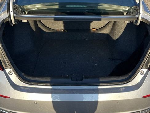 Used 2019 Honda Accord Touring image 15
