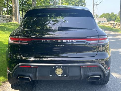 Used 2023 Porsche Macan AWD/4WD image 34