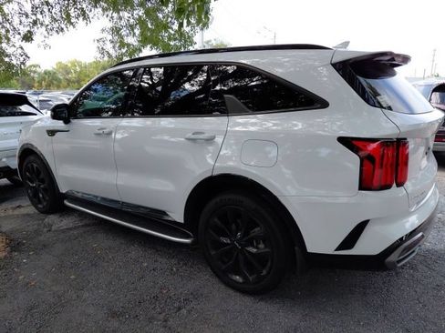 Used 2023 Kia Sorento SX FWD image 4