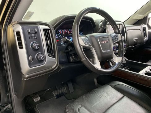 Used 2017 GMC Sierra 1500 SLT image 2