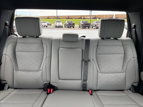 Used 2025 Toyota Tundra Limited AWD/4WD image 23