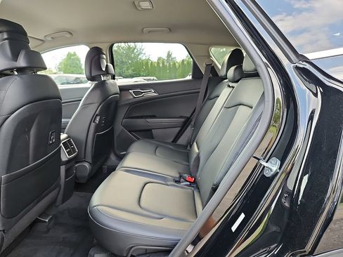 Certified 2024 Kia Sportage EX AWD/4WD image 11