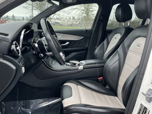 Used 2019 Mercedes-Benz GLC 63 AMG 4MATIC w/ Multimedia Package image 10