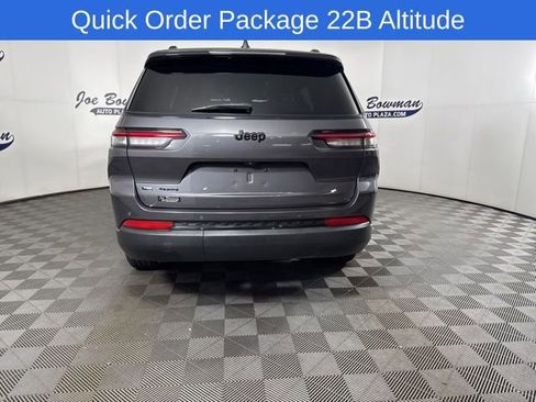 Used 2021 Jeep Grand Cherokee L Laredo image 13