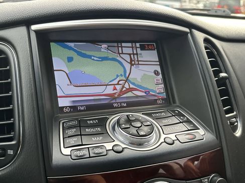 Used 2017 INFINITI QX50 w/ Premium Plus Package image 18