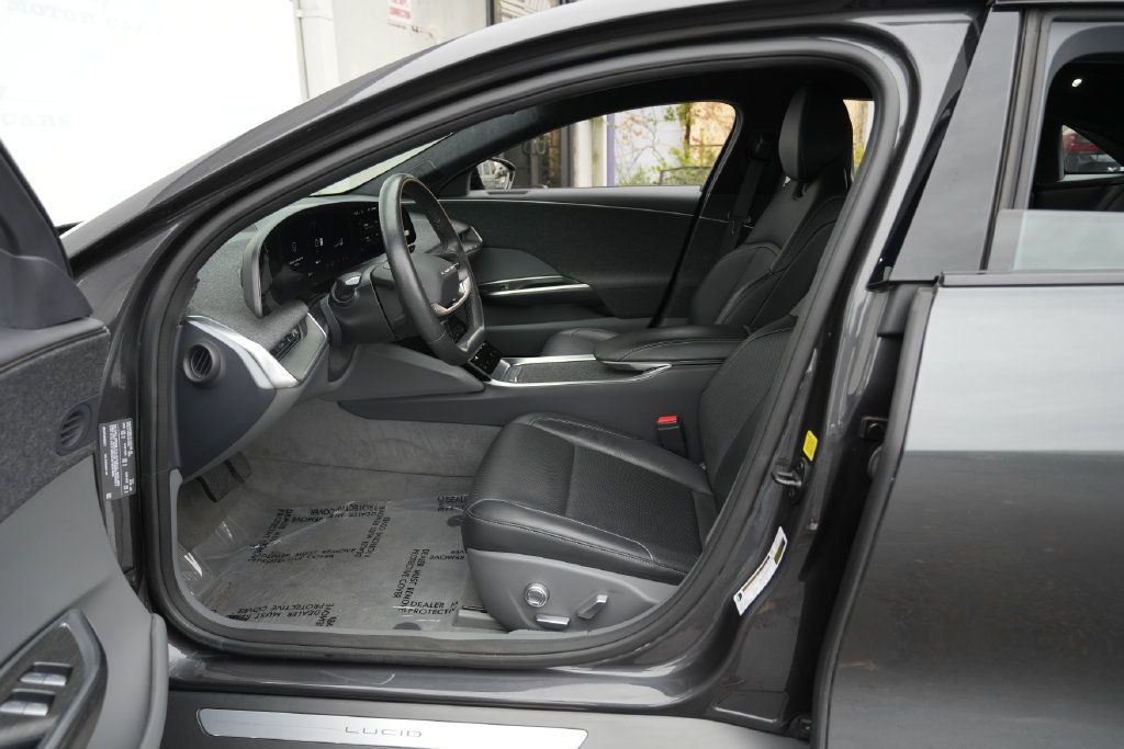 Used 2023 Lucid Air Pure AWD/4WD image 18