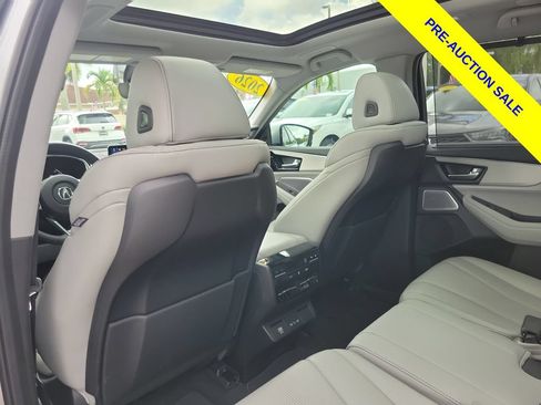 Certified 2026 Acura MDX w/ Technology Package FWD image 11