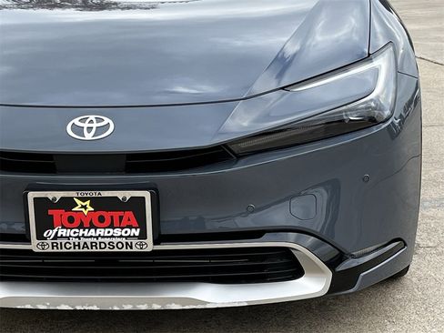 Used 2023 Toyota Prius Prime Premium image 8