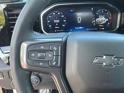 Used 2026 Chevrolet Silverado 2500 ZR2 image 35
