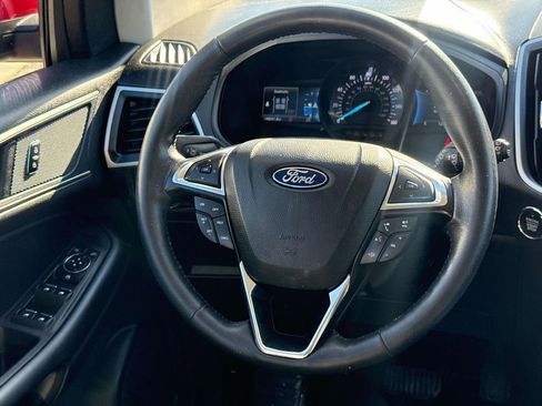 Used 2022 Ford Edge SEL image 13