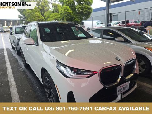 Used 2025 BMW X3 xDrive30i AWD/4WD image 2