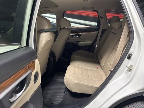 Used 2018 Honda CR-V Touring image 12