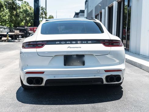 Used 2018 Porsche Panamera 4 AWD/4WD image 8