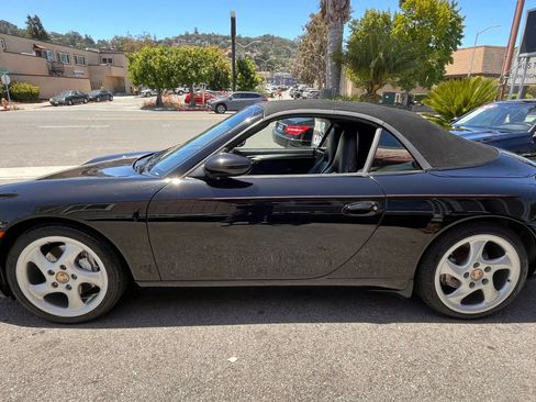 Used 2001 Porsche 911 Carrera 4 AWD/4WD image 4