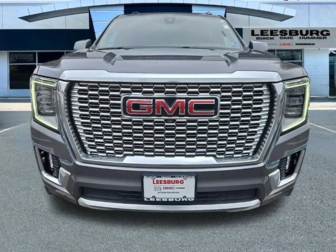 Used 2021 GMC Yukon XL Denali w/ Denali Premium Package image 2