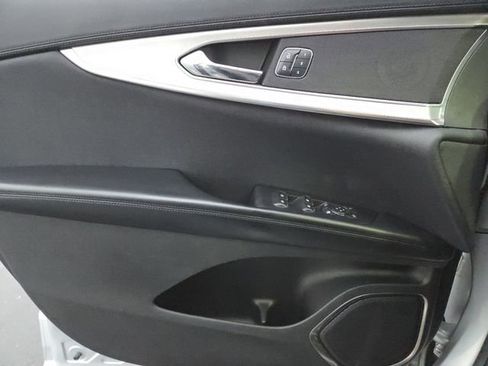 Used 2018 Lincoln MKX Premiere image 32