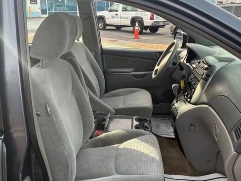 Used 2009 Toyota Sienna CE image 14
