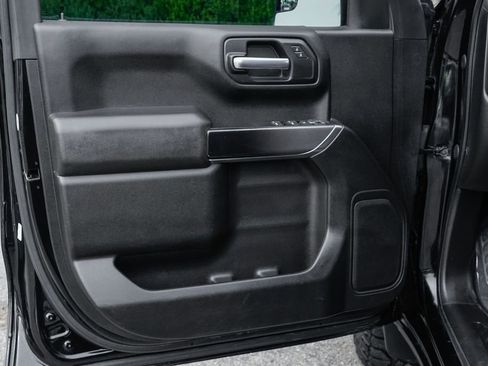 Used 2021 Chevrolet Silverado 1500 Custom Trail Boss w/ Midnight Edition image 15