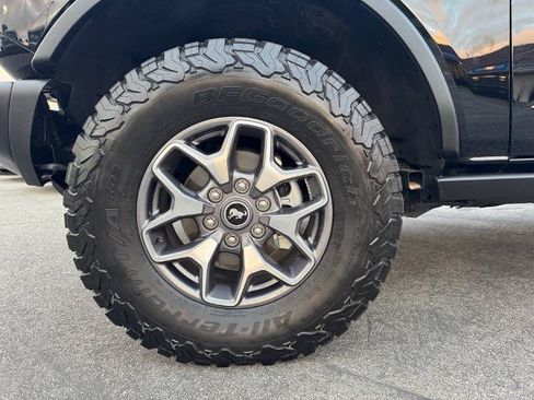 Certified 2025 Ford Bronco Badlands AWD/4WD image 7