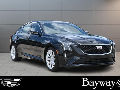 Used 2025 Cadillac CT5 Premium Luxury RWD image 3