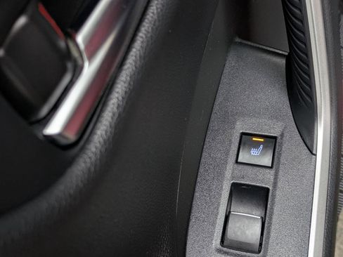 Used 2021 Toyota RAV4 Limited image 17