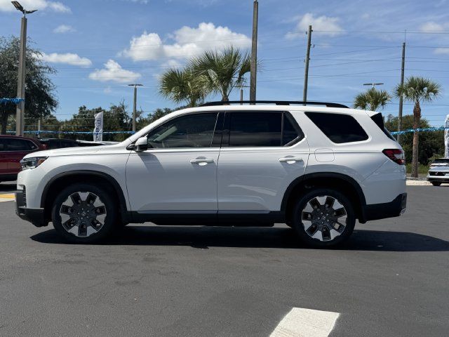 New 2026 Honda Pilot Touring image 7