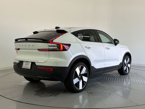 Used 2023 Volvo C40 P8 Recharge Ultimate AWD/4WD image 9