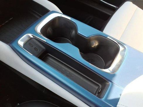 New 2026 Chevrolet Equinox EV LT image 21