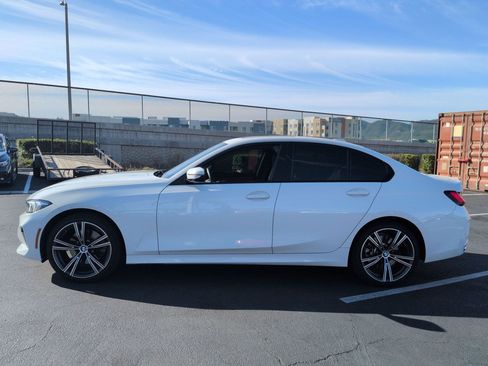 Used 2023 BMW 330i Sedan w/ Convenience Package RWD image 7