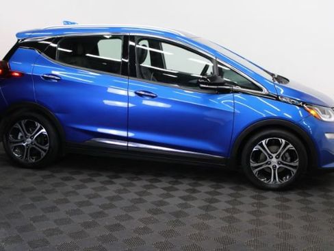 Used 2018 Chevrolet Bolt Premier w/ Driver Confidence II Package FWD image 5
