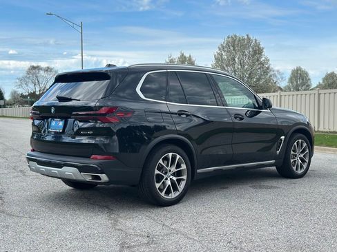 Used 2024 BMW X5 xDrive40i w/ Premium Package AWD/4WD image 9
