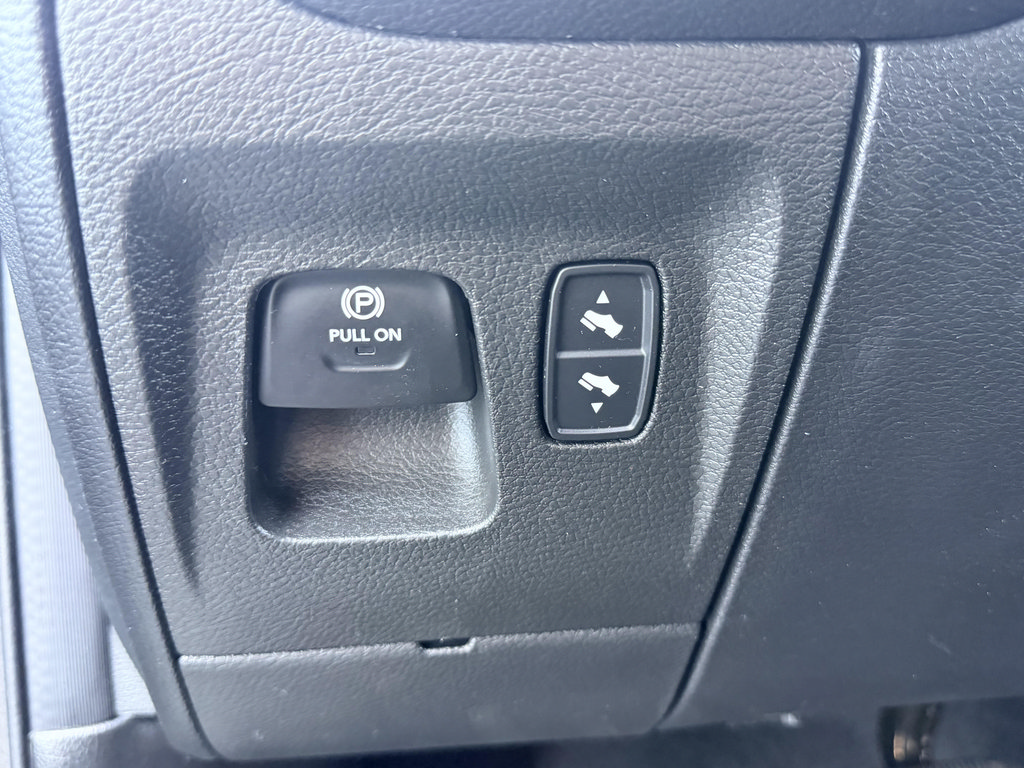 Used 2023 RAM 1500 Big Horn AWD/4WD image 26