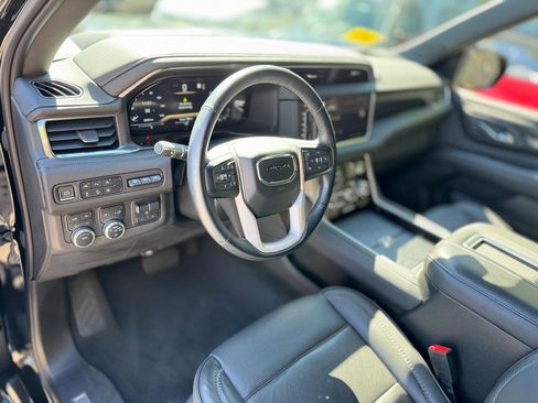 Used 2023 GMC Yukon XL Denali w/ Max Trailering Package image 13